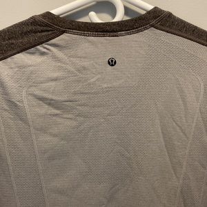 Men’s Lululemon shirt